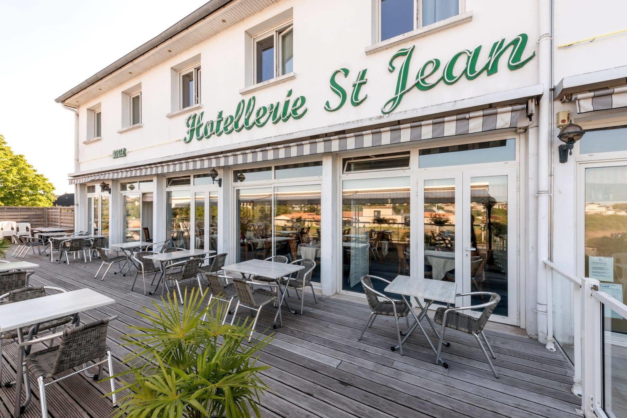Hôtellerie Saint Jean Extérieur photo